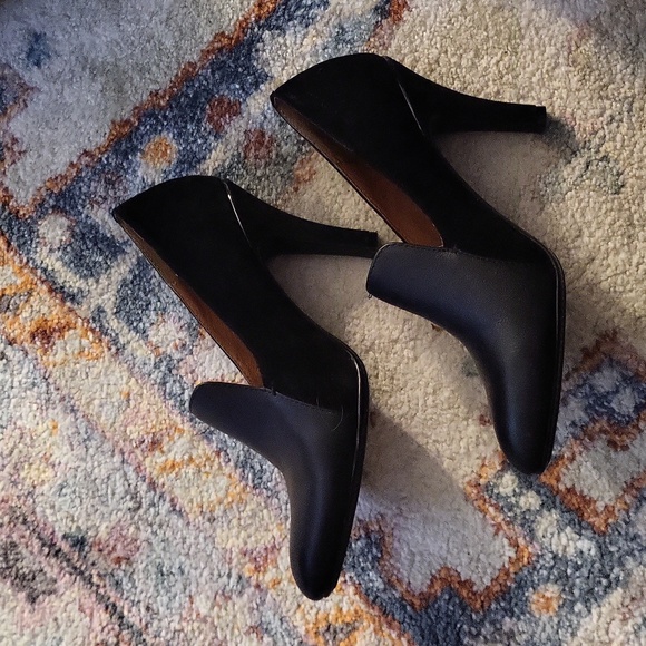 Sofft Mina Pumps Almond Toe Leather Slip On Block Heels Black Womens Size 8.5 - Picture 2 of 8